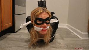 xsiteability.com - Blair Blouson Lawyer Gets The Slip thumbnail