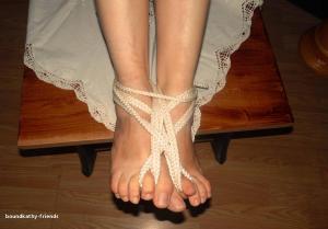 xsiteability.com - Fabienne  bound to coffee table thumbnail