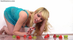 xsiteability.com - SuziGiantess  602  Suzi thumbnail