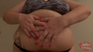 xsiteability.com - 2423. Sydney's Fat BBW Belly Up Close thumbnail