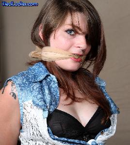 xsiteability.com - Cataleia photo set 001d thumbnail