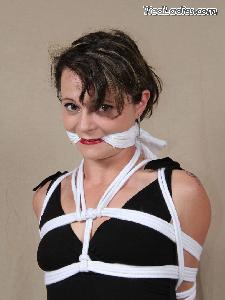 xsiteability.com - Gwenaelle photo set 001b thumbnail